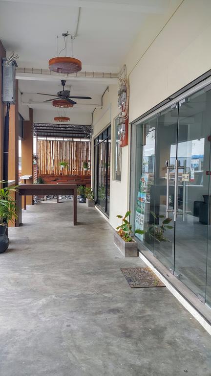 Residence 21 Boutique Inn Miri Exterior photo